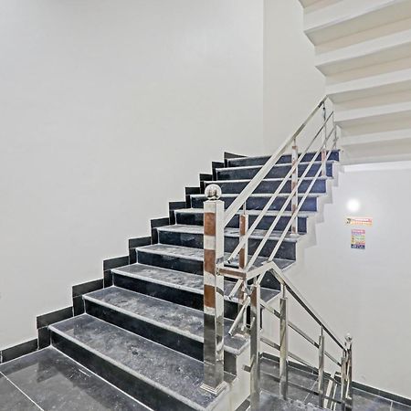 Townhouse P.S.Palace Near Amausi Metro Station Lucknow Dış mekan fotoğraf