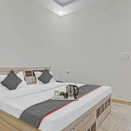 Townhouse P.S.Palace Near Amausi Metro Station Lucknow Dış mekan fotoğraf